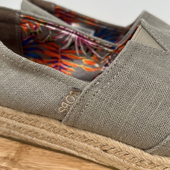 Skechers Bobs Slip On Canvas Espadrilles shoes - Picture 9 of 16